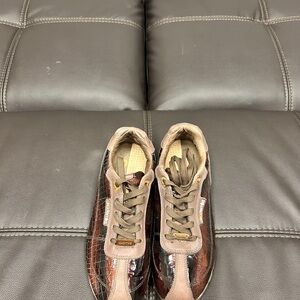 Akademiks Brown and Tan Sneakers